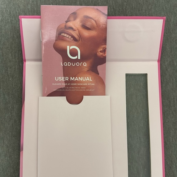 Laduora Velve Pro Anti-aging and Acne Skincare Wand - Picture 10 of 12